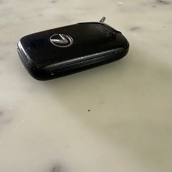 Preowned Extra Key FOB Lexus IS250 - Picture 7 of 7